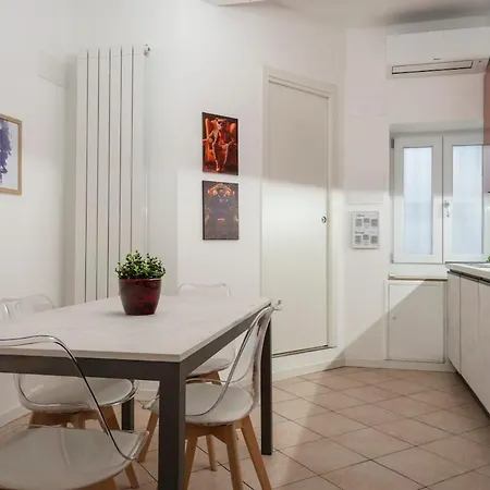 T'amo House